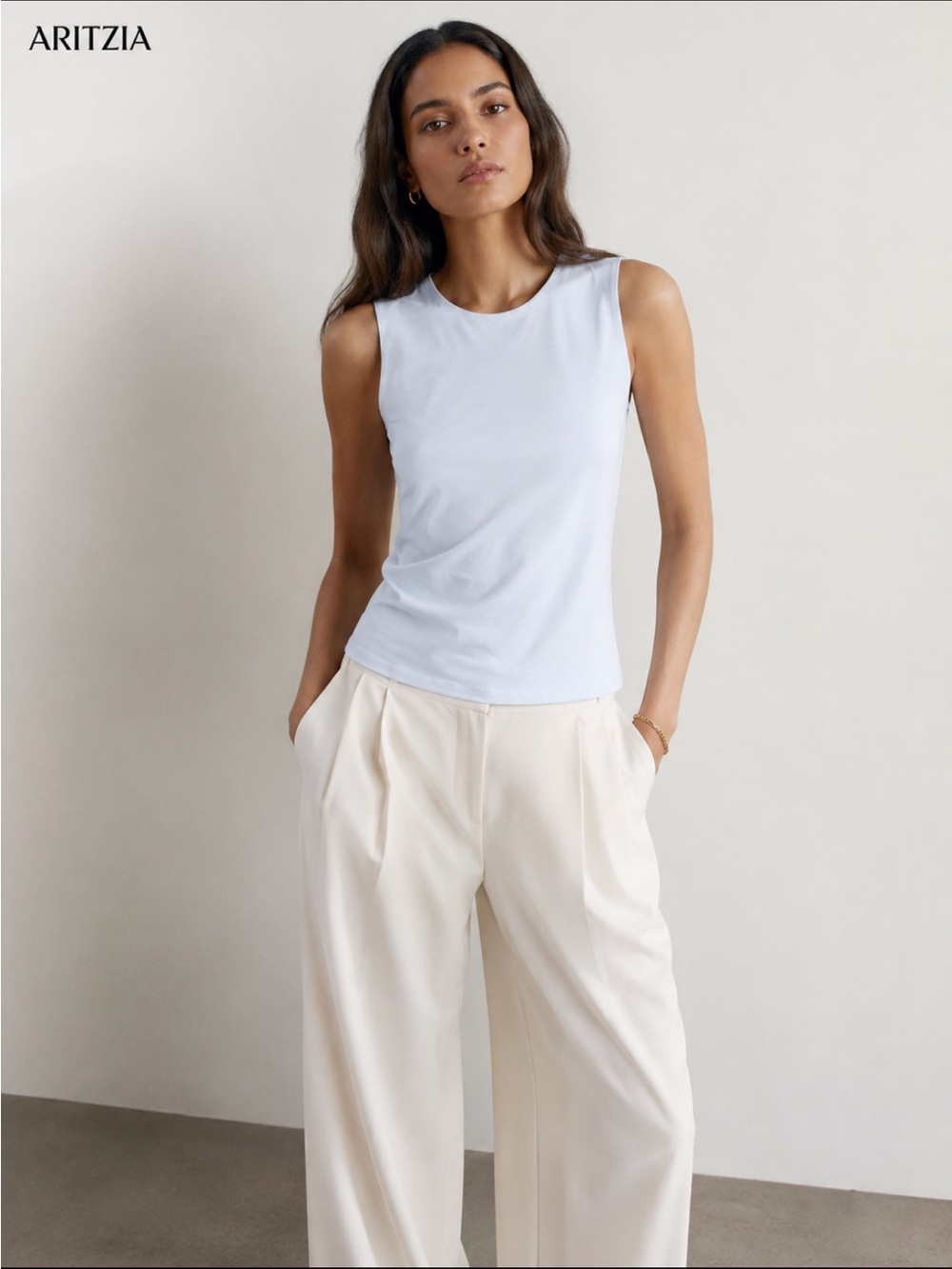 Contour Aritzia powder blue high neck sleeveless top size M lined
